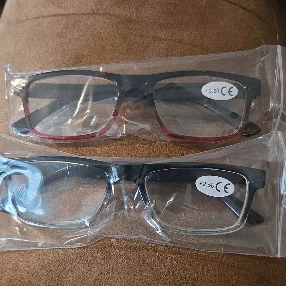 Set Of 2 Square Frame Gradient Colored Readers Strength 2.5